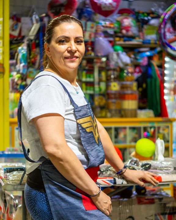 Dueña de mini súper
